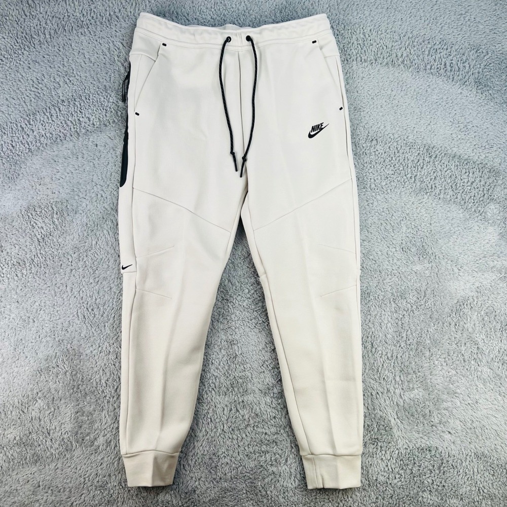 Nike Tech Fleece Joggers Mens Large Cream Beige Slim Tapered Gym‎ NWT Athleisure